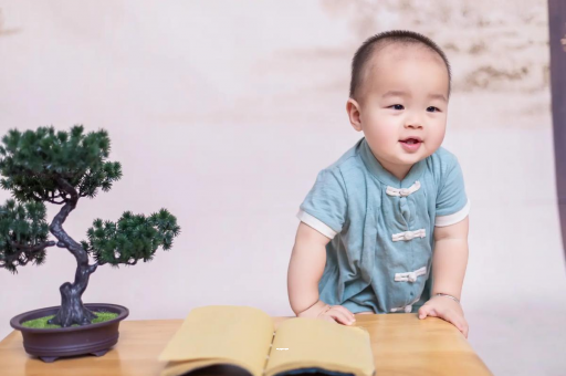 泗阳宝宝爱吐奶是什么原因